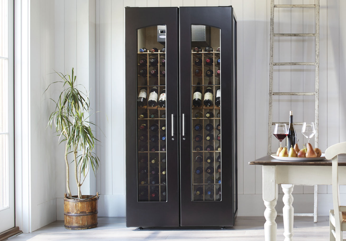 Le Cache Contemporary 2400 Wine Cabinet
