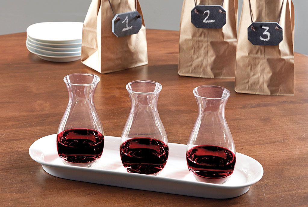 For a full tasting flight experience at home, try this Tasting Set
