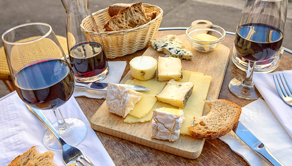 Ultimate Guide to Pairing Cheese and Wine