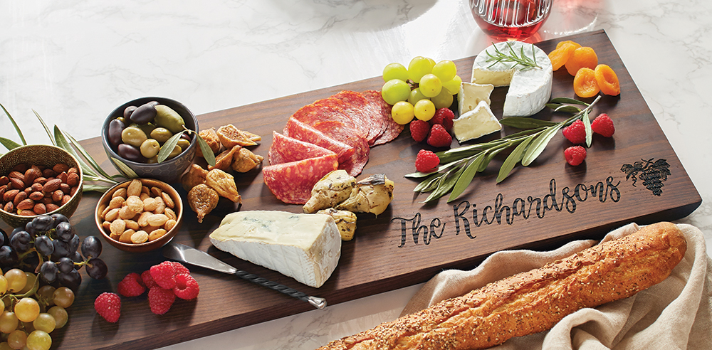 How to Build a Customized Charcuterie Board