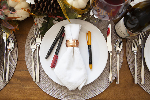 Thanksgiving Table Setting