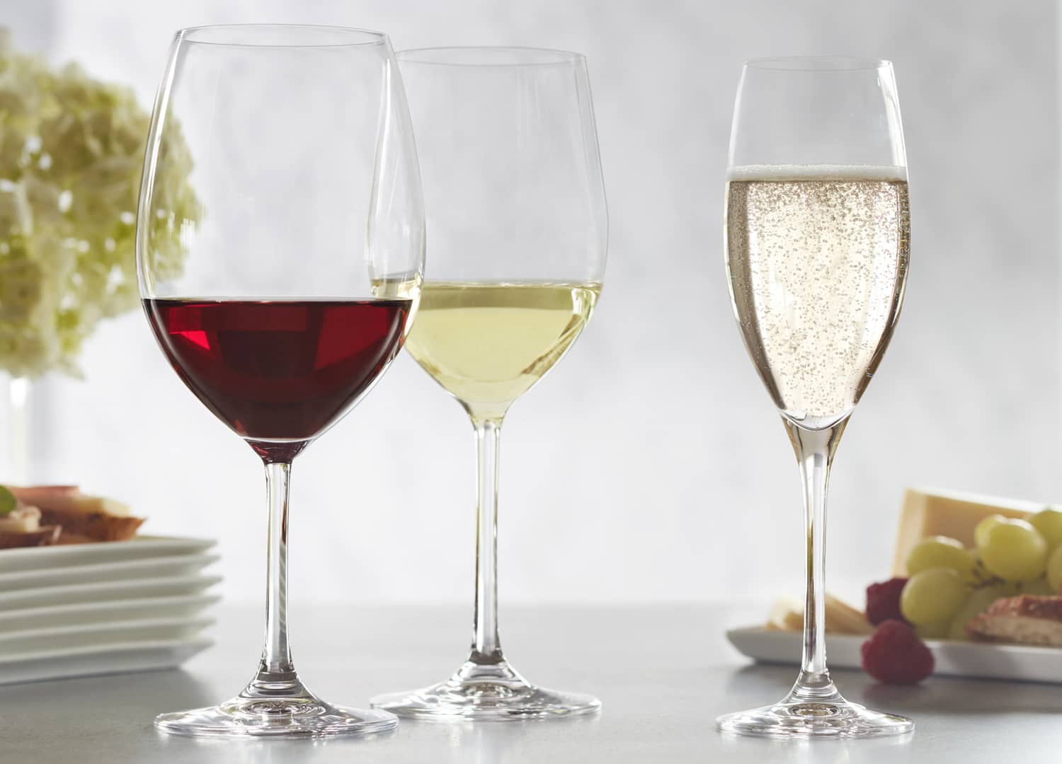 Viv Quality Wine Glasses, Crate & Barrel