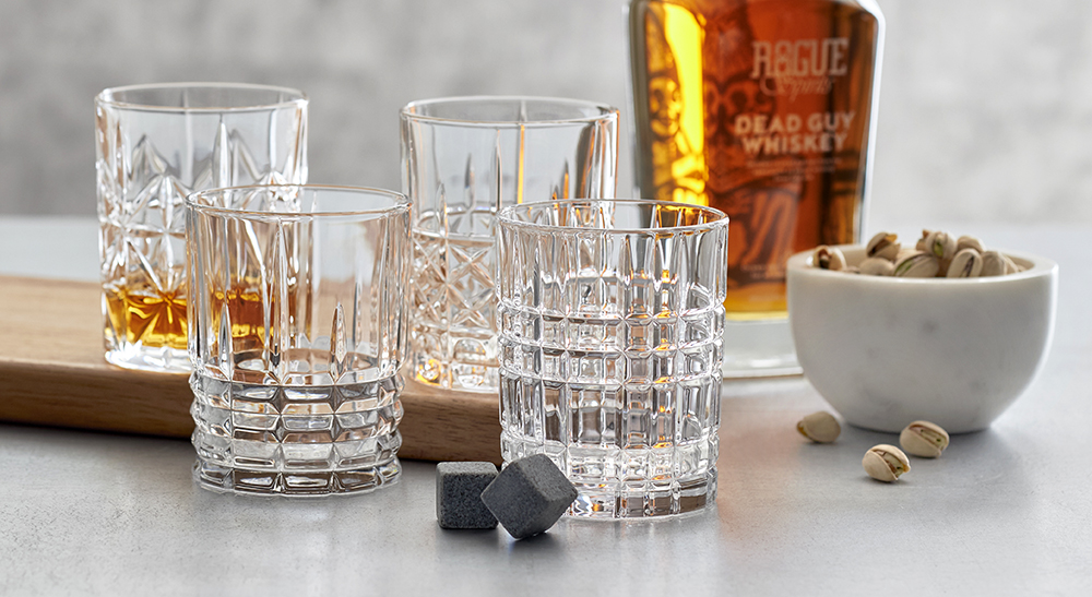 Whiskey Enhancing Oak Tumbler, Whiskey Glasses, Drinking Glasses